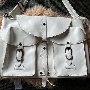 Laptop White Zip Tote